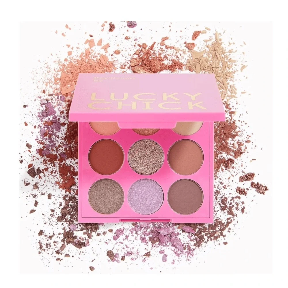 NIB Lucky Chick Daydreams Eyeshadow Palette Eyeshadow Lavender Neutrals Compact